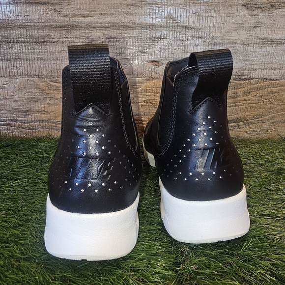 New Wmns Air Max Thea Mid - Picture 5 of 8